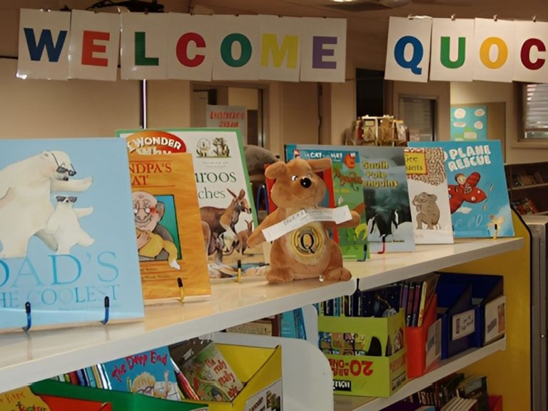 Quocka Reading at Moggill State School 2011 - Book display